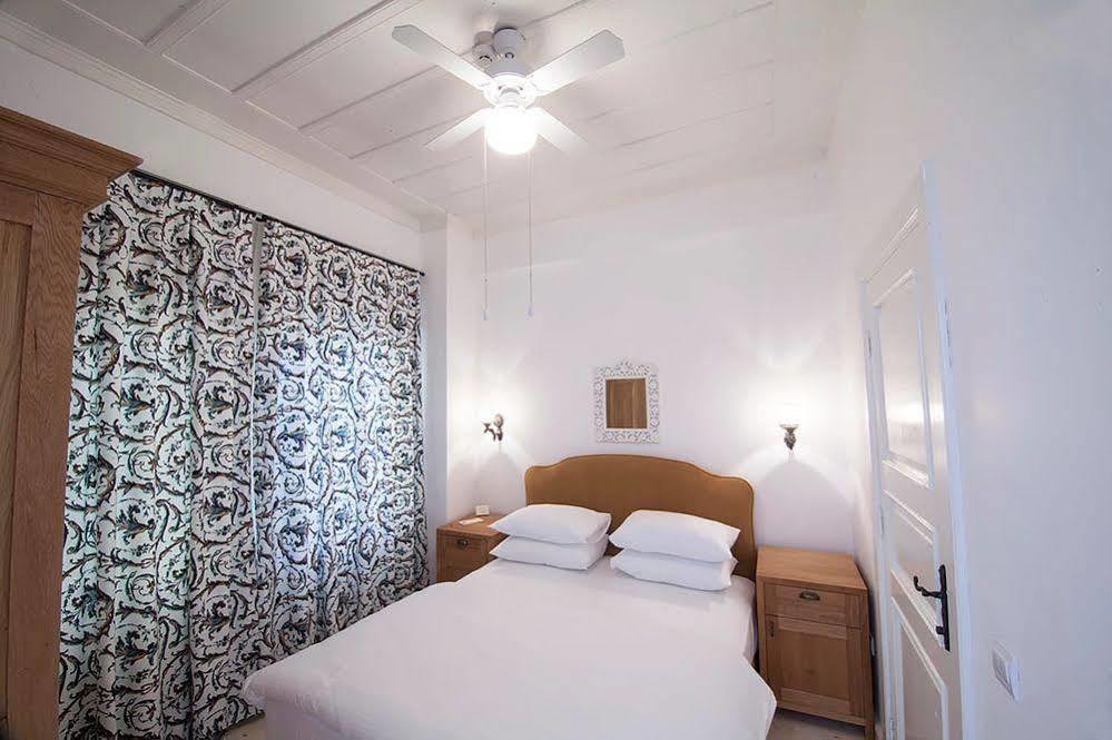 Quarante Hotel - Adult Only Bozcaada Island Exterior photo
